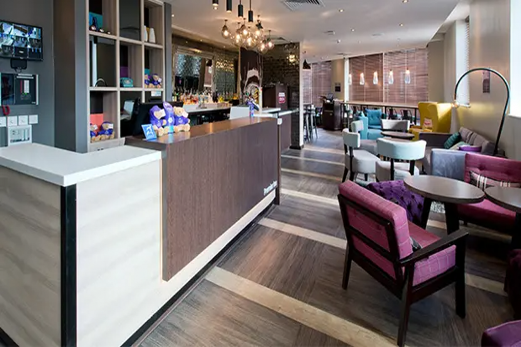 Premier Inn Epsom Town Centre hotel 12/17