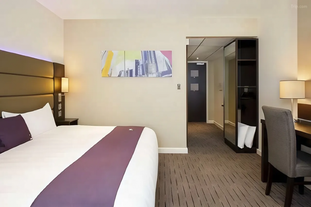 Premier Inn Crewe, Nantwich 9/24