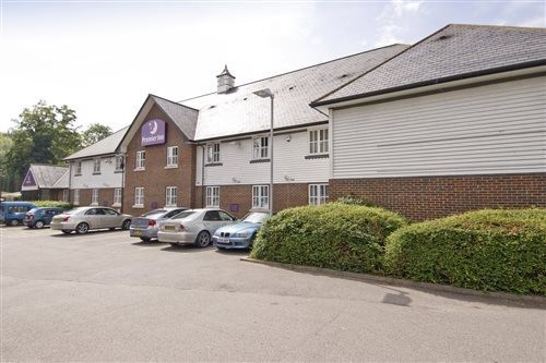 Premier Inn Maidstone Sandling in MAIDSTONE