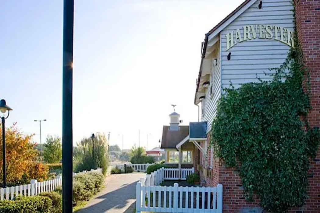 Premier Inn Luton South (M1, J9) in DACORUM