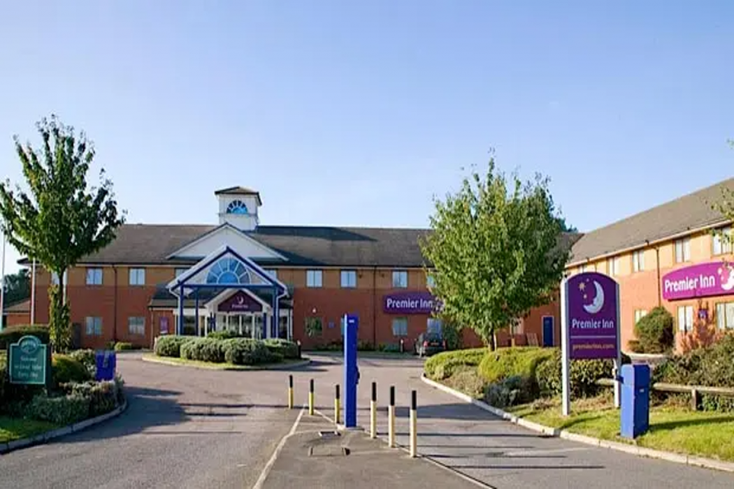 Premier Inn Luton South (M1, J9) in DACORUM