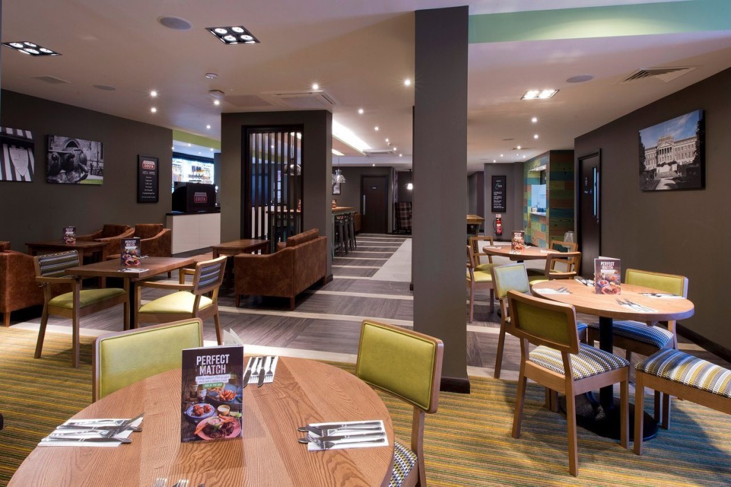 Premier Inn Chesterfield Town Centre 16/18