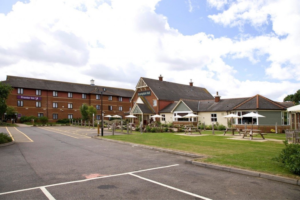 Premier Inn Huntingdon A1/A14 in Huntingdonshire