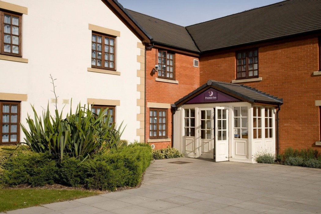 Premier Inn Waltham Abbey 28/54