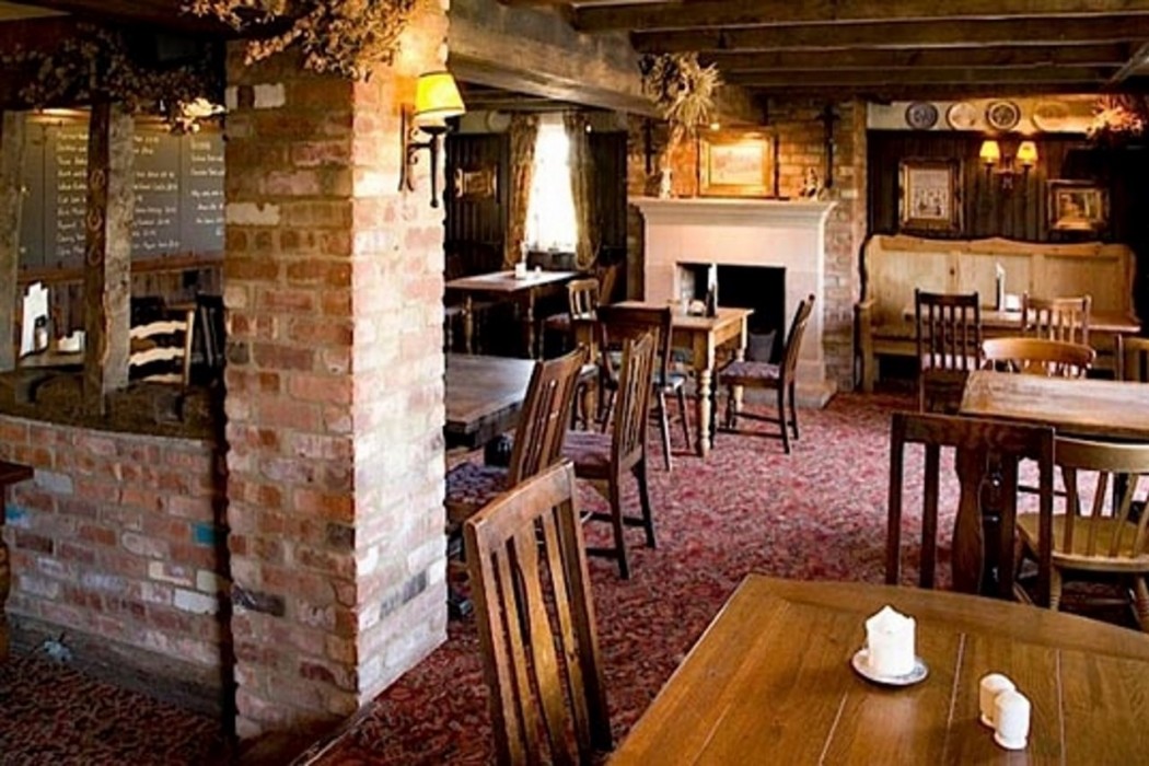 Premier Inn Waltham Abbey 24/54
