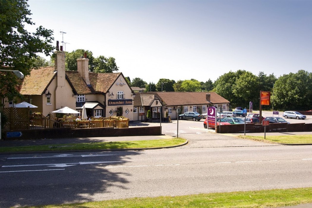 Premier Inn Bracknell Twin Bridges 12/26