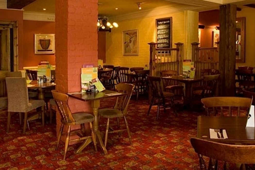 Premier Inn Pontefract South 23/56