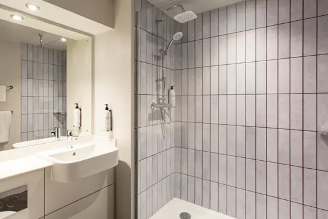Premier Inn Reading (Caversham Bridge) 9/29