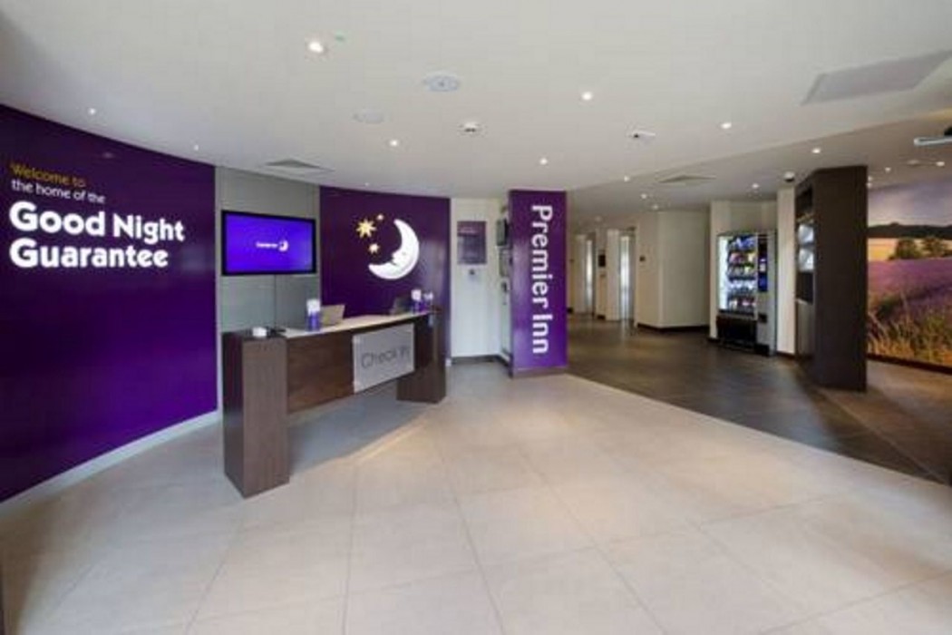 Lobby at Premier Inn Cirencester Town Centre, COTSWOLDS