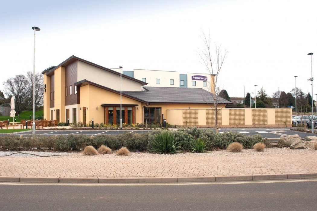Premier Inn Paignton South (Brixham Road) 25/76