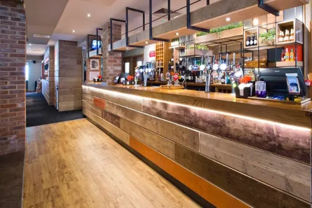 Premier Inn Farnham 23/46