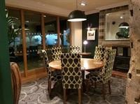 The Lion Hotel 20/42