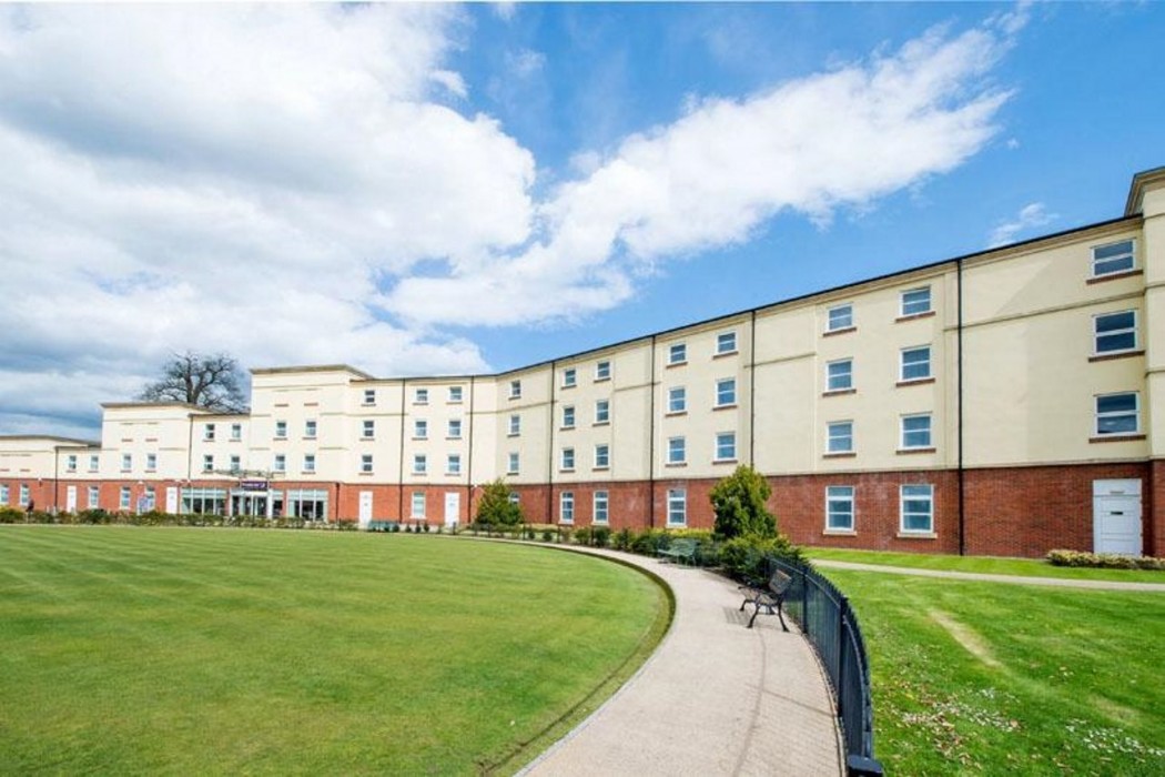 Premier Inn Stoke/Trentham Gardens 21/49