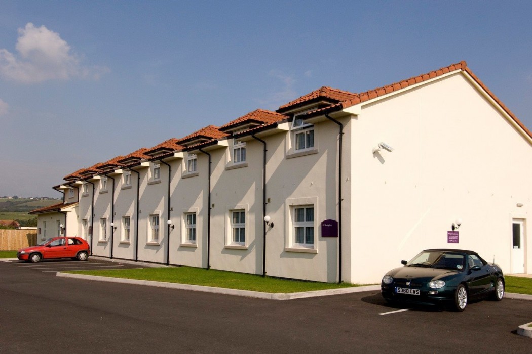 Premier Inn Weston-Super-Mare (Lympsham) 9/19