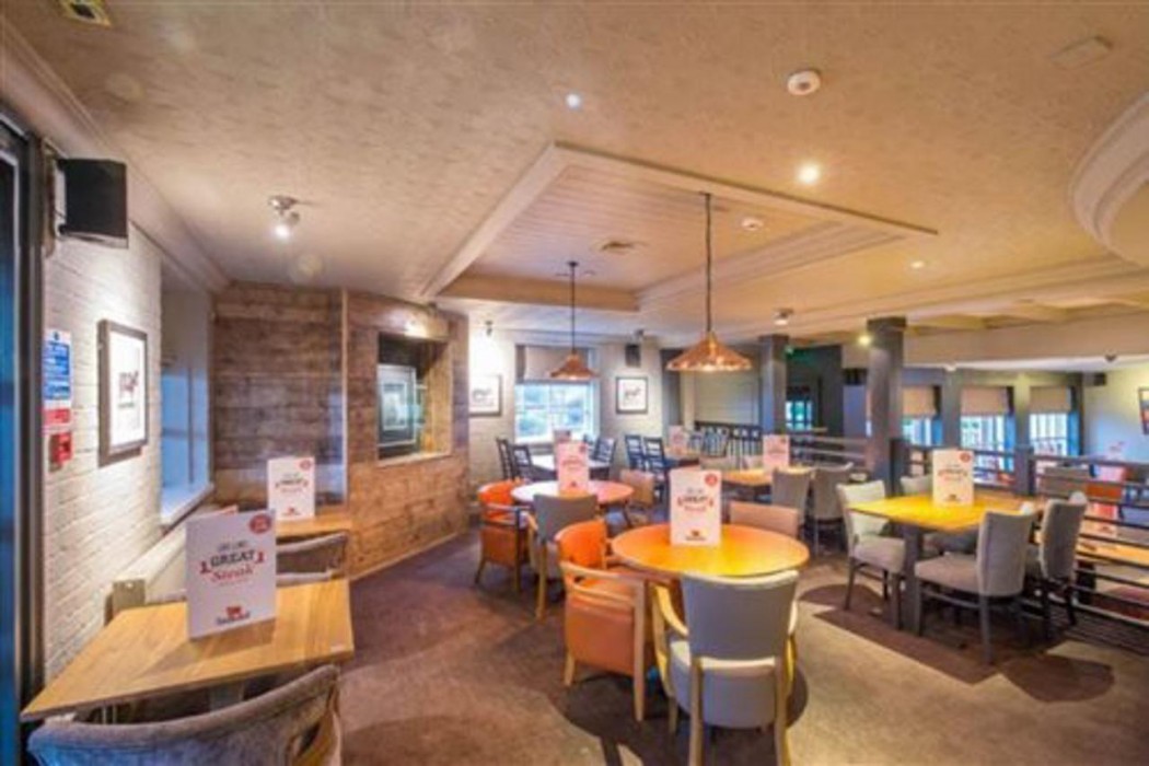 Premier Inn Doncaster (Lakeside) 16/45
