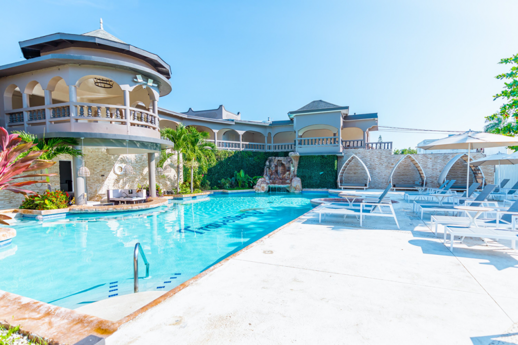 Travellers Beach Resort 30/61