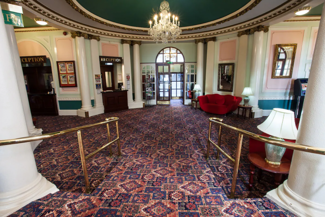 Grand Hotel Llandudno 10/65
