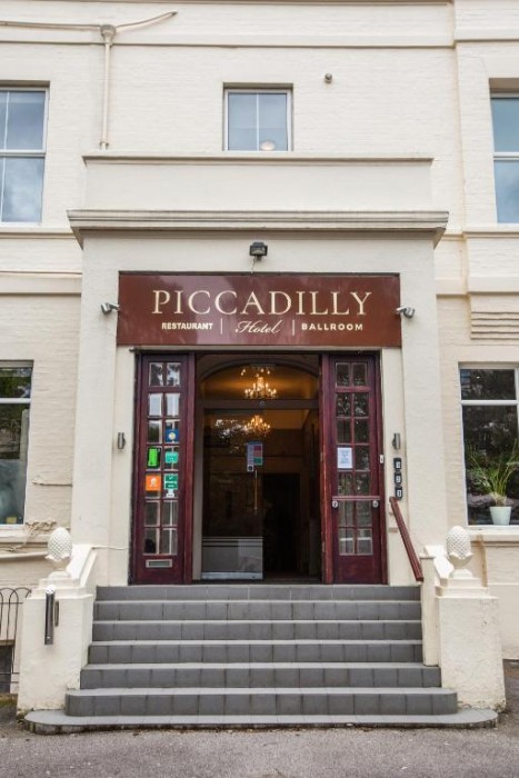 Piccadilly 1/23