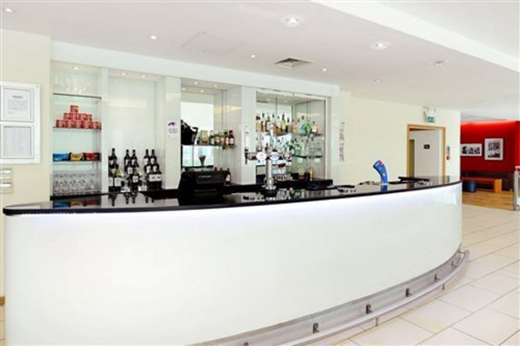 Travelodge Milton Keynes At The Hub 17/21