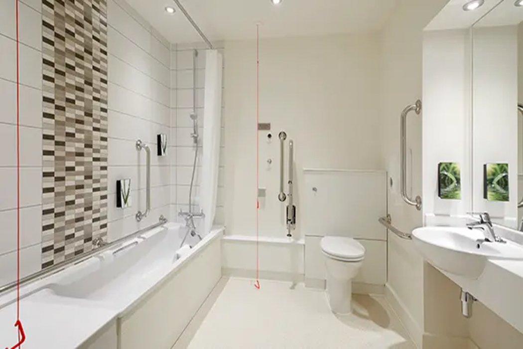 Premier Inn Holyhead 10/25