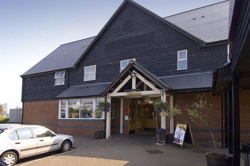 Premier Inn Portishead 7/27