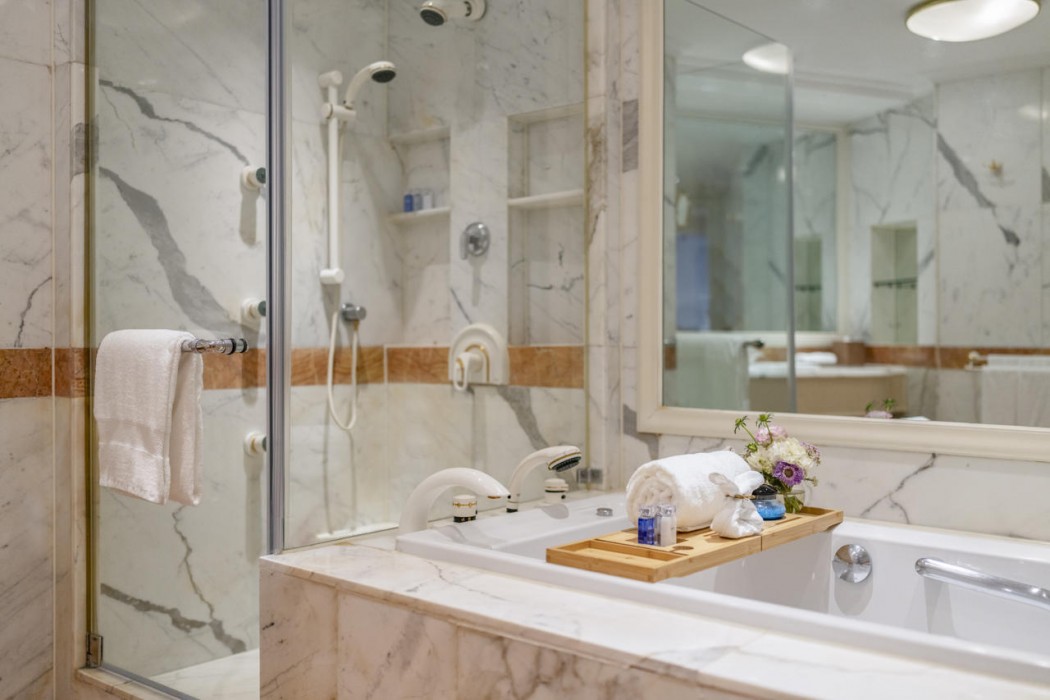 Hanoi Daewoo Hotel 29/84