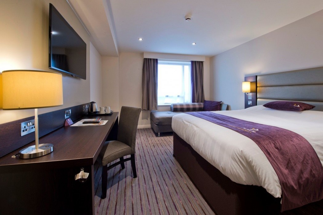 Room at Premier Inn Chipping Norton, CHIPPING NORTON