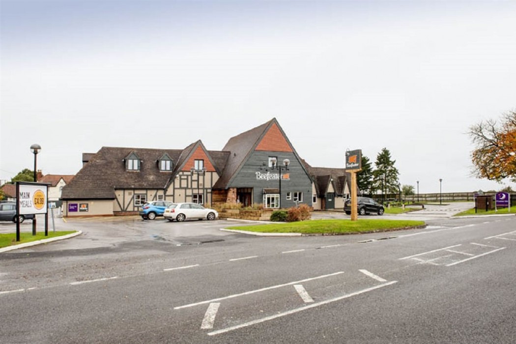 Premier Inn Solihull (Hockley Heath, M42) 39/73