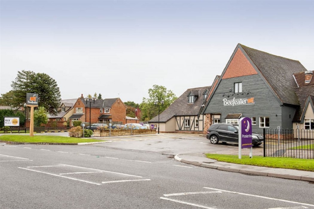 Premier Inn Solihull (Hockley Heath, M42) 38/73