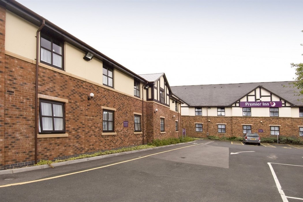 Premier Inn Solihull (Hockley Heath, M42) 26/73
