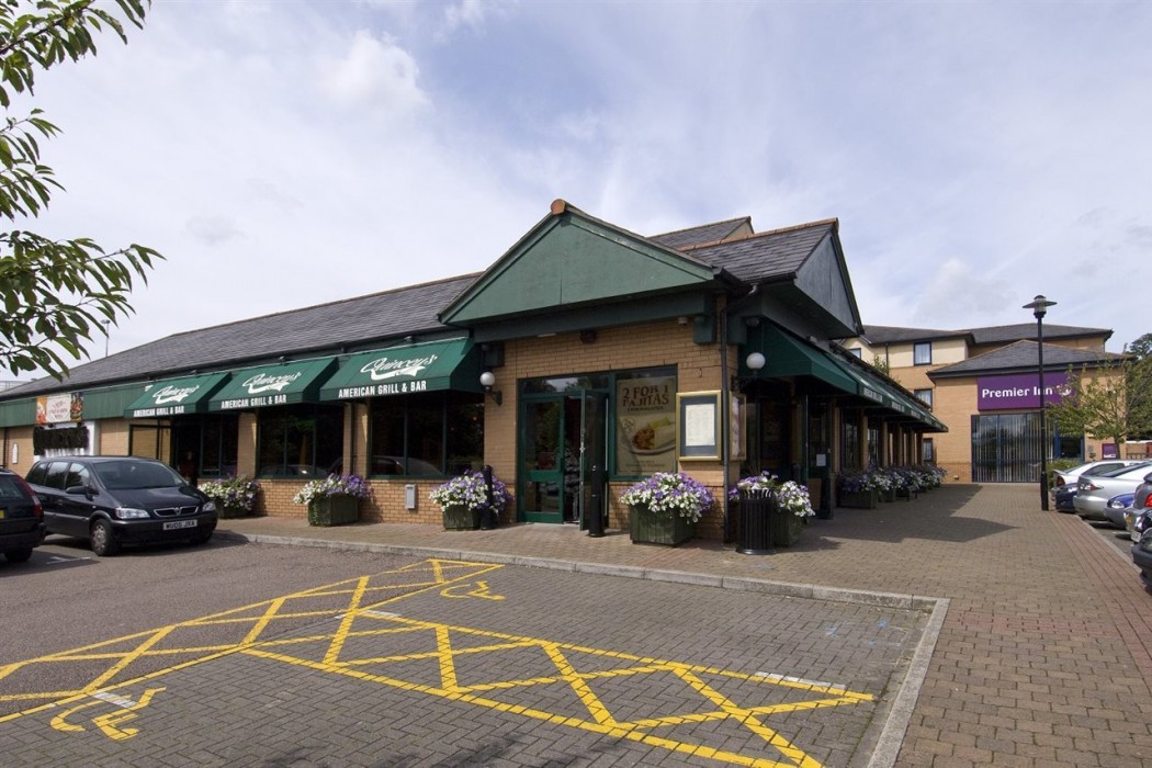 Premier Inn Bristol Filton 9/27