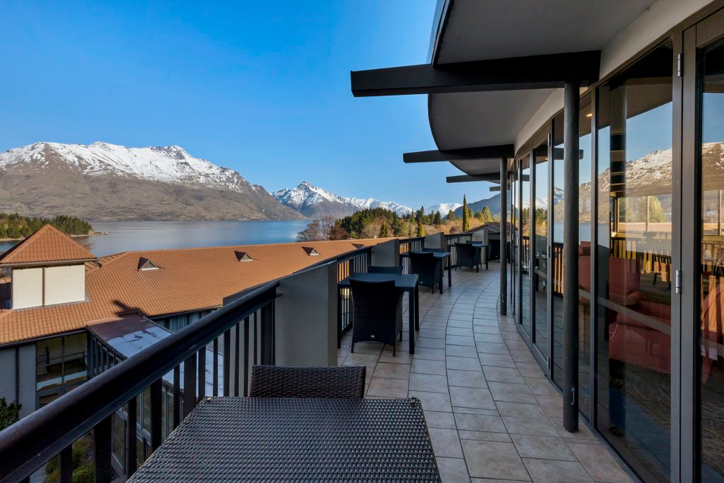 Copthorne Hotel and Resort Queenstown Lakefront 24/59