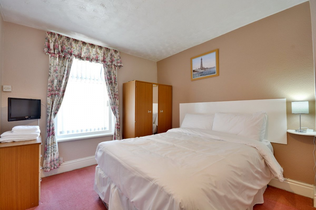 Royal Oakwell Hotel 6/52