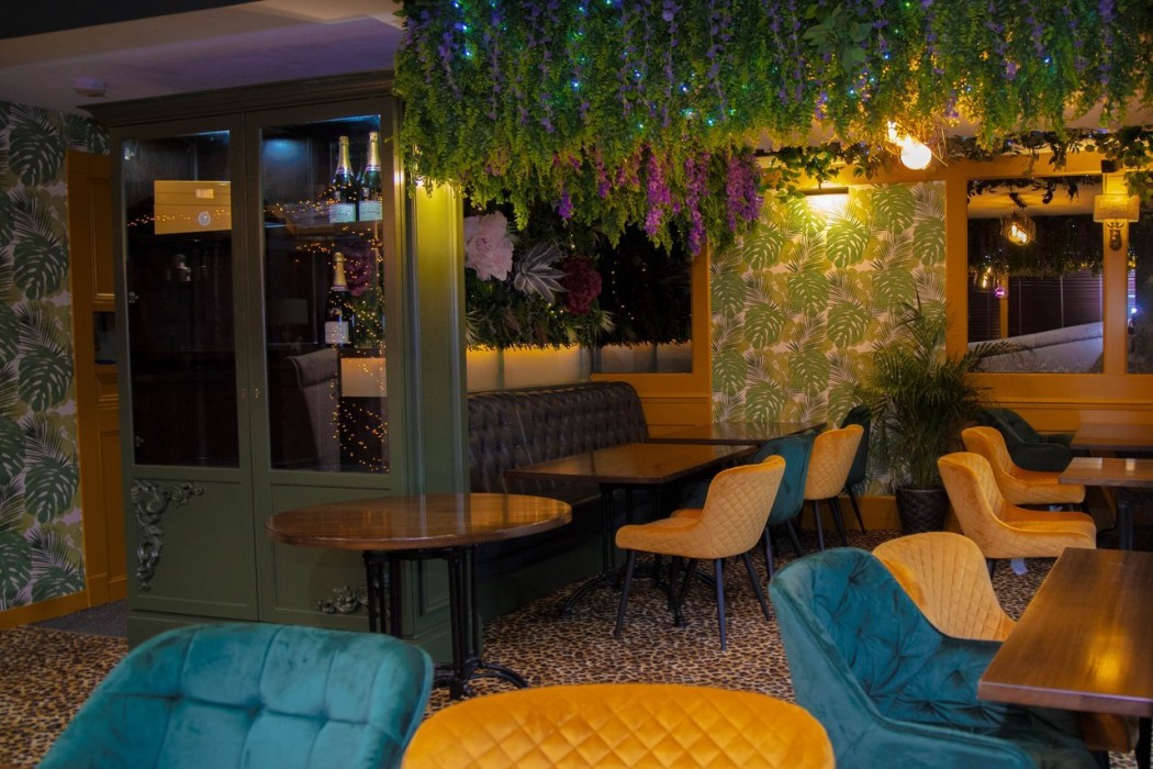 OYO The Townhouse 33/70