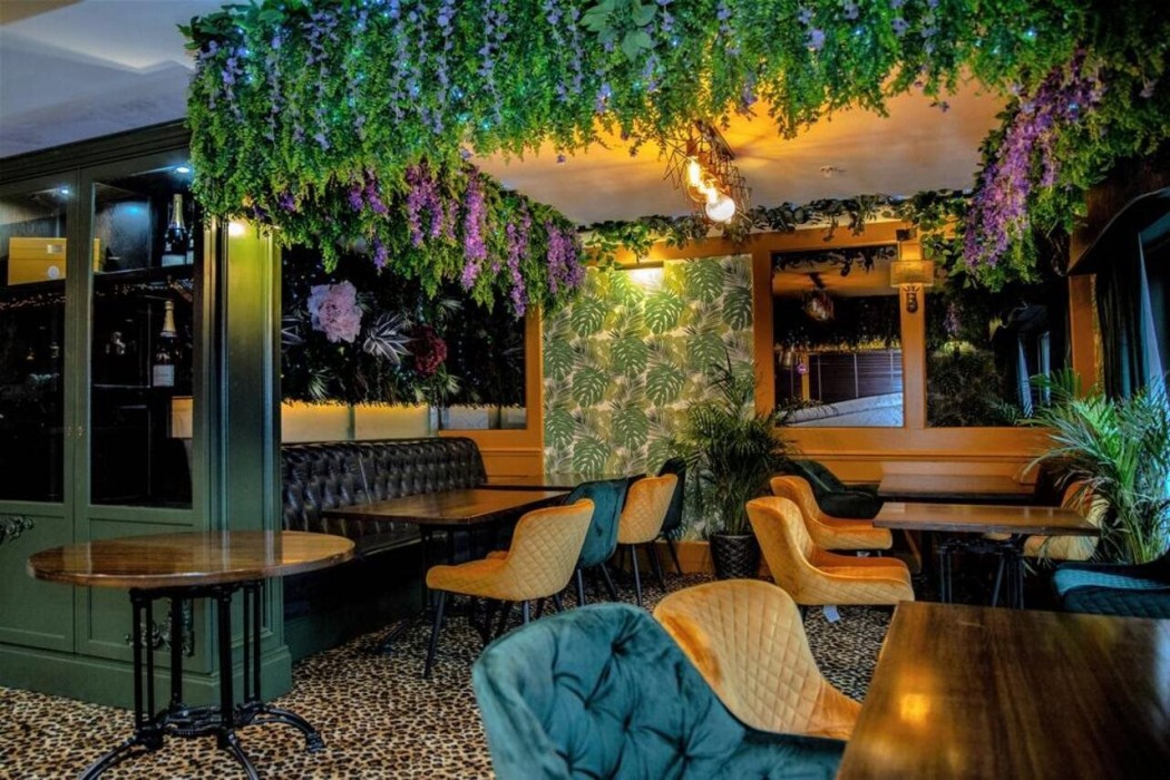 OYO The Townhouse 32/70