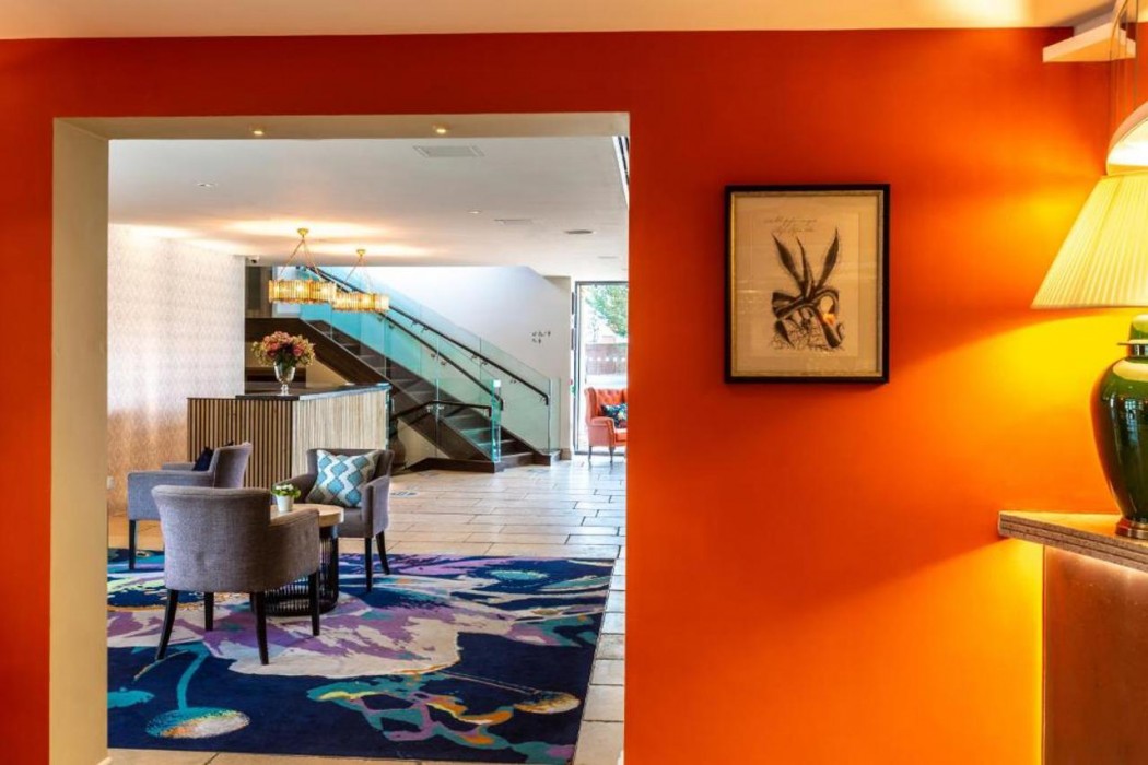 Hogarths Hotel 22/62