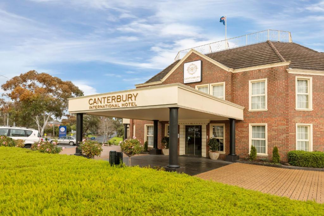 Canterbury International Hotel 1/19
