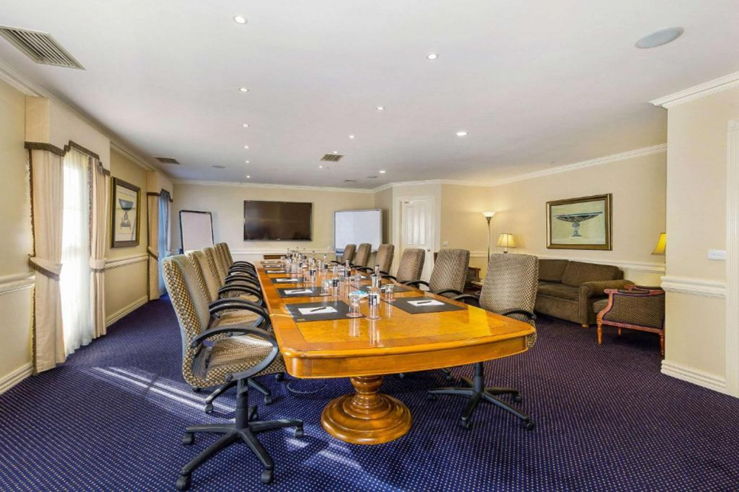 Canterbury International Hotel 13/19