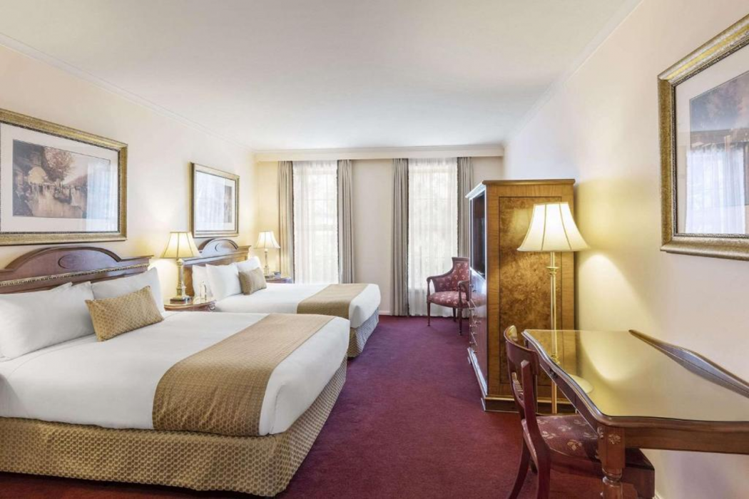 Canterbury International Hotel 8/19