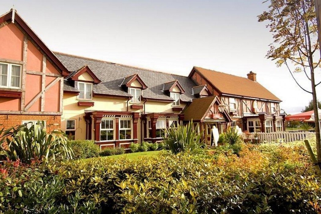 Premier Inn Warrington Central North 10/17