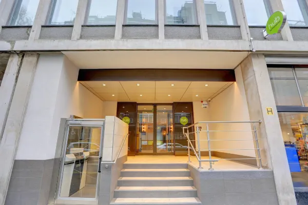 Hub By Premier Inn London Goodge Street Hotel