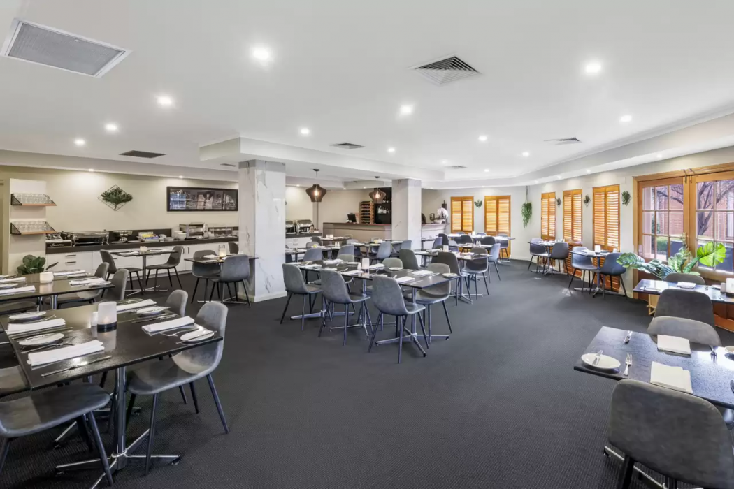 Quality Hotel Melbourne Airport 17/24