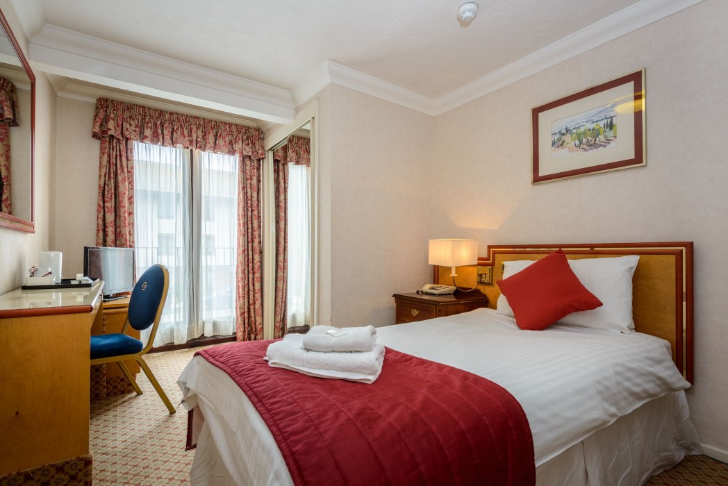 Russell Hotel - Daish's Holidays 27/59