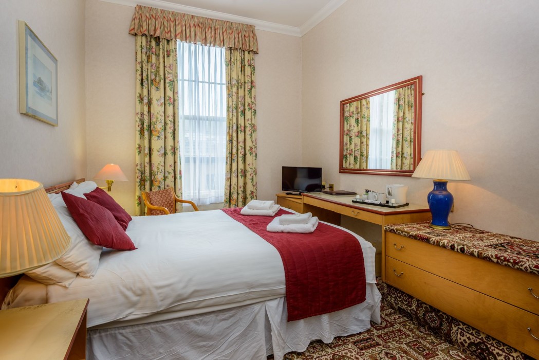 Russell Hotel - Daish's Holidays 24/59