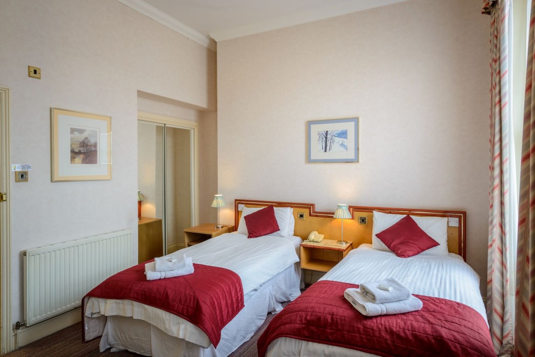 Russell Hotel - Daish's Holidays 23/59