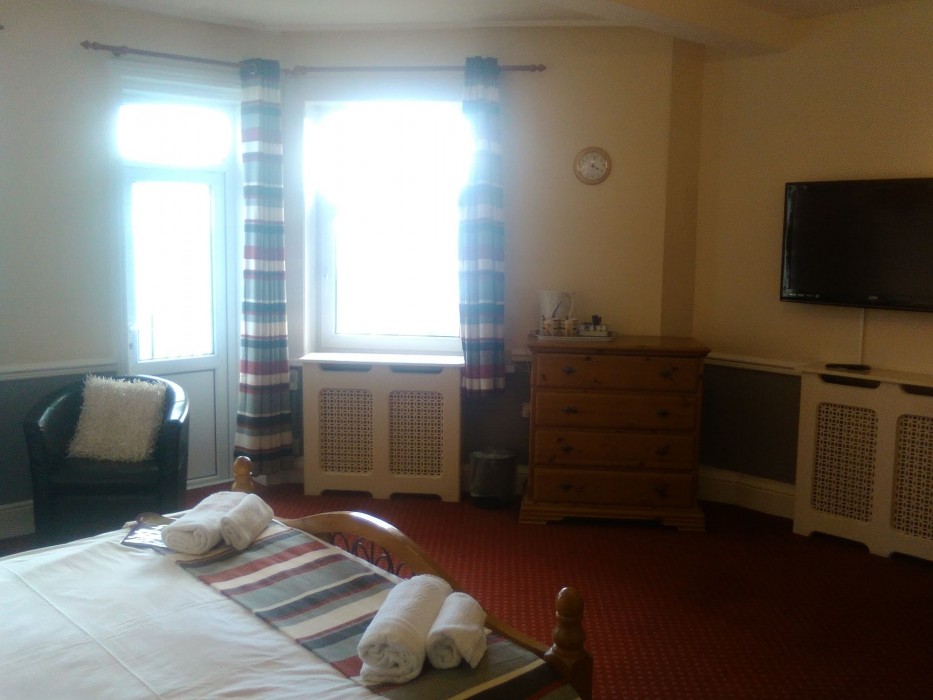 Monarch Hotel 23/27