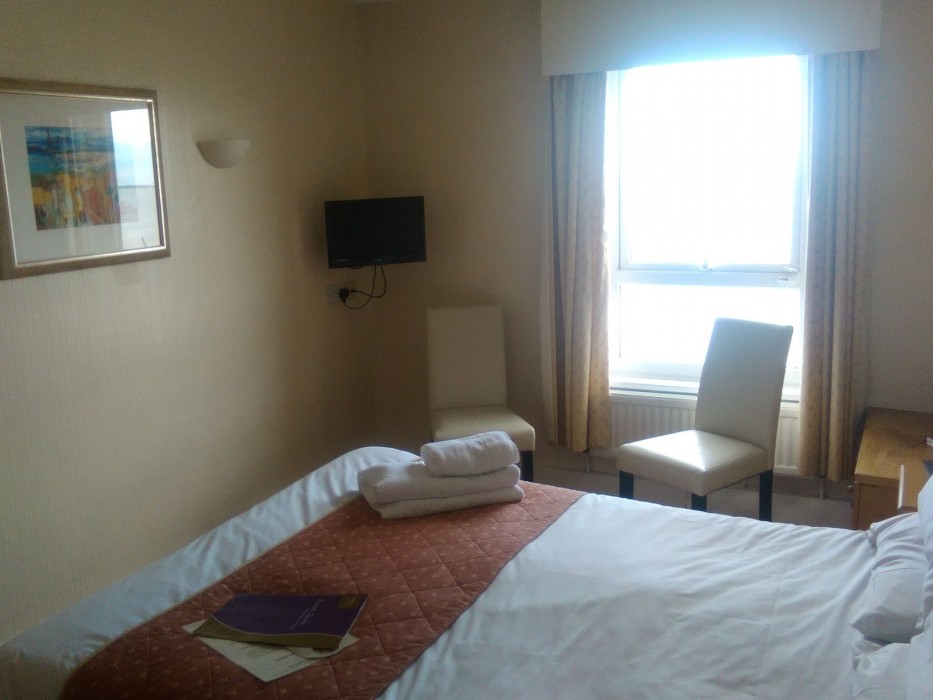 Monarch Hotel 16/27