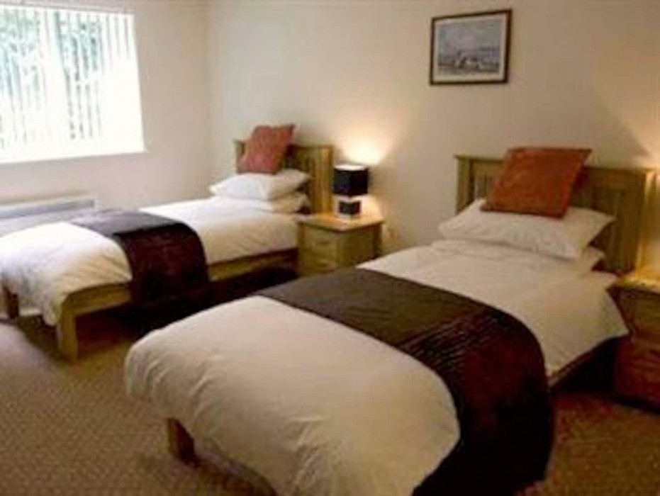 The Woodridge Inn Hotel 27/54