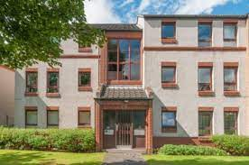 Spacious And Bright Polworth Flat