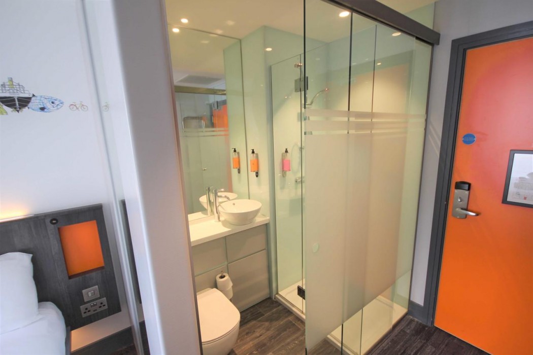 easyHotel Belfast 43/49